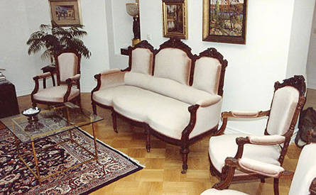 Arvokas sohvakalusto